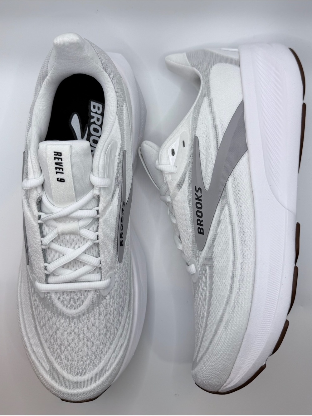 Brooks Revel 9 Running Shoes - White/Light Gray